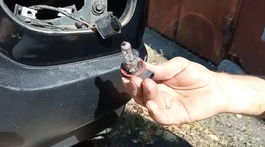 bmw x5 противотуманная фара тип лампы