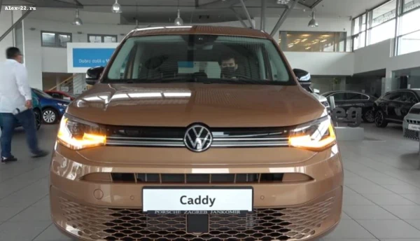 Фольксваген Кадди 2022 года фото поворотники и фары светодиоды, vw caddy 2022 foto led headlamps and turn signal